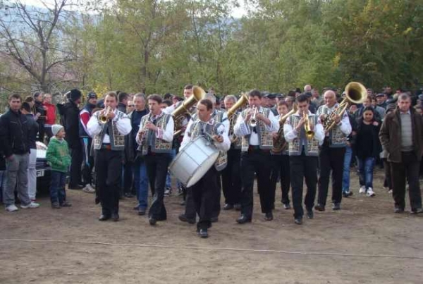 Festivalul fanfarelor de la Cozmești - foto 1